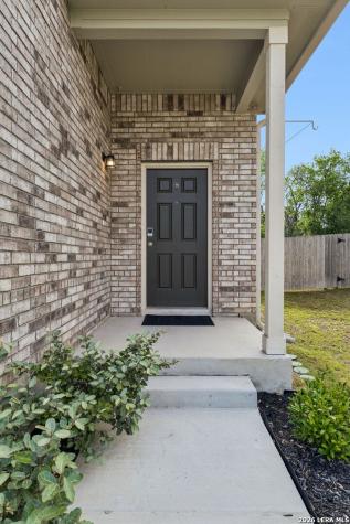 605 Oleander Creek Seguin TX 78155