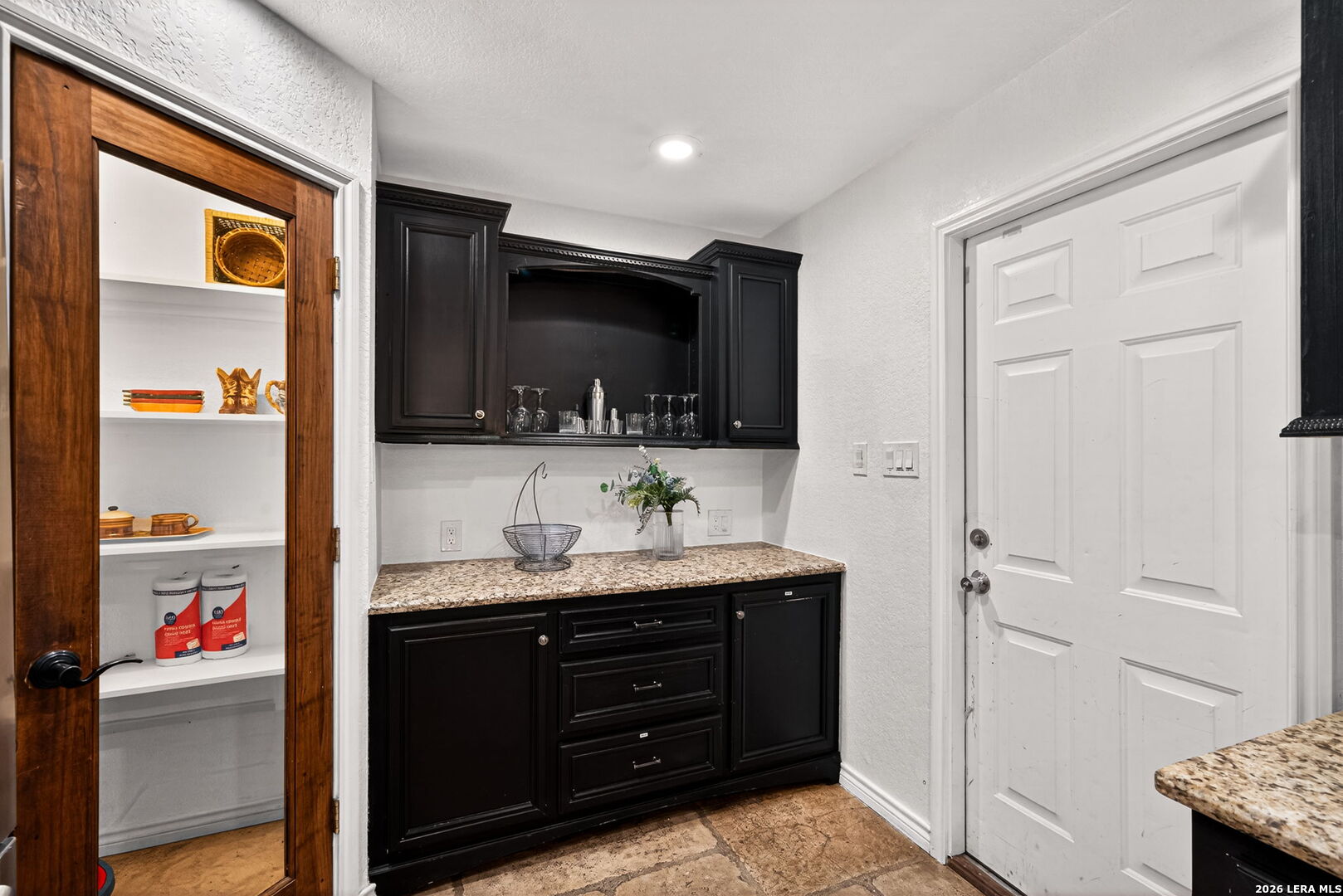 515 W Crestline Drive San Antonio TX 78228