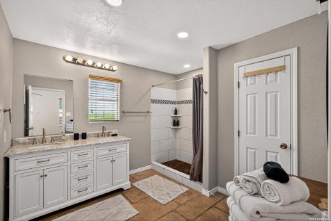 515 W Crestline Drive San Antonio TX 78228