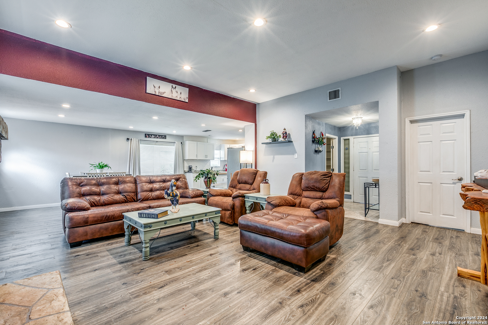 9214 Tree Village San Antonio TX 78250