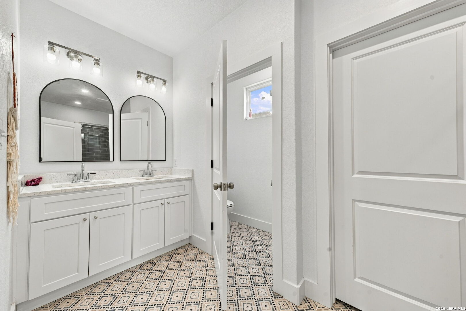 1803 W Southcross Boulevard San Antonio TX 78211