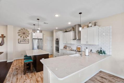 345 E County Road 2180 Kingsville TX 78363