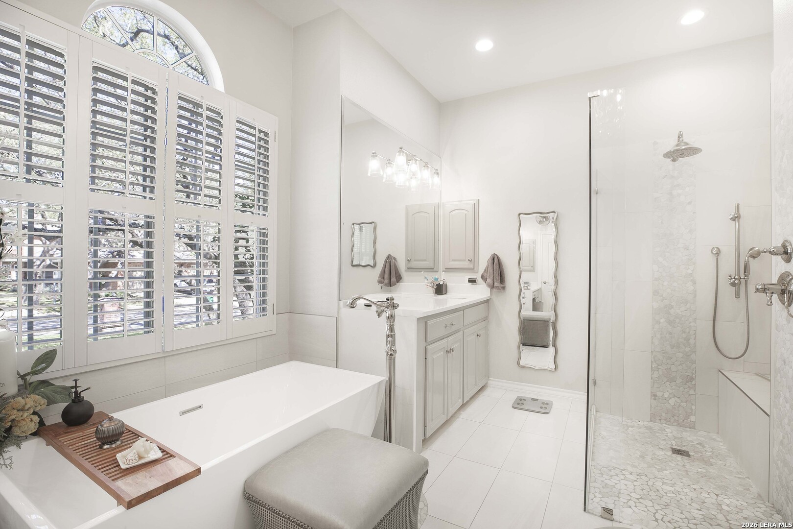 2230 Blackoak Bend San Antonio TX 78248