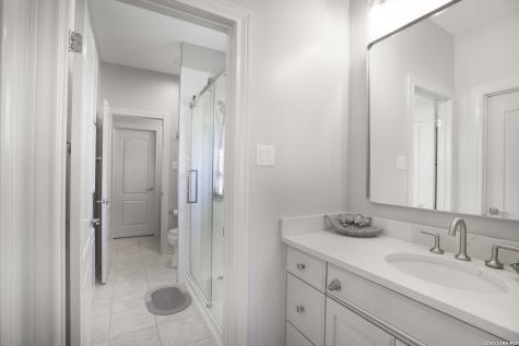 2230 Blackoak Bend San Antonio TX 78248