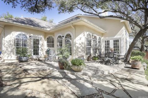 2230 Blackoak Bend San Antonio TX 78248
