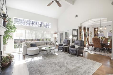 2230 Blackoak Bend San Antonio TX 78248