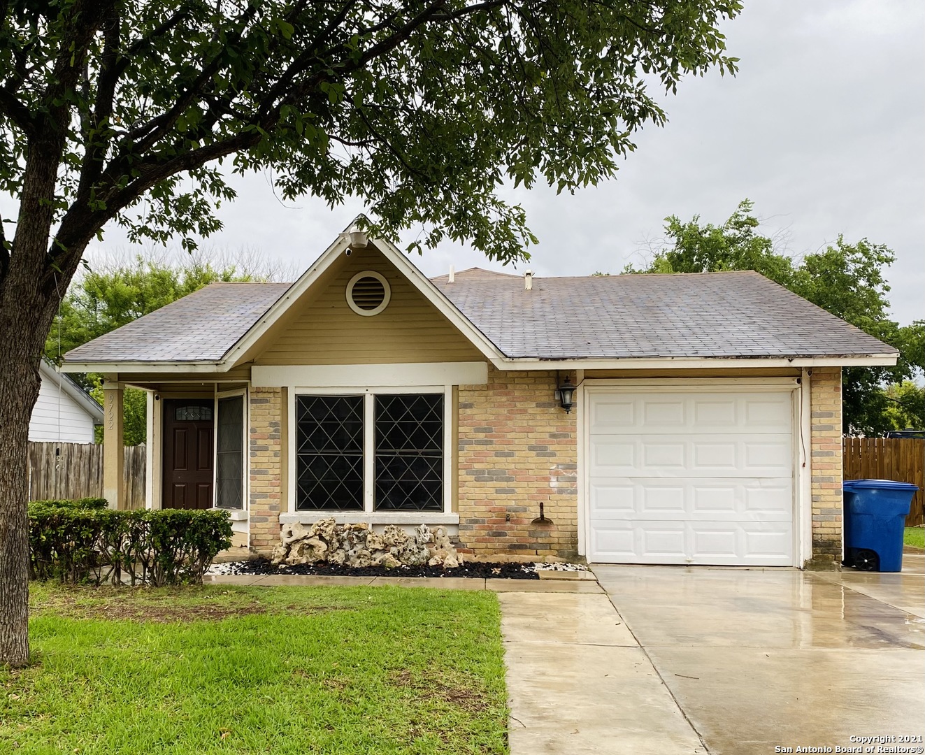 9722 Hidden Swan San Antonio TX 78250