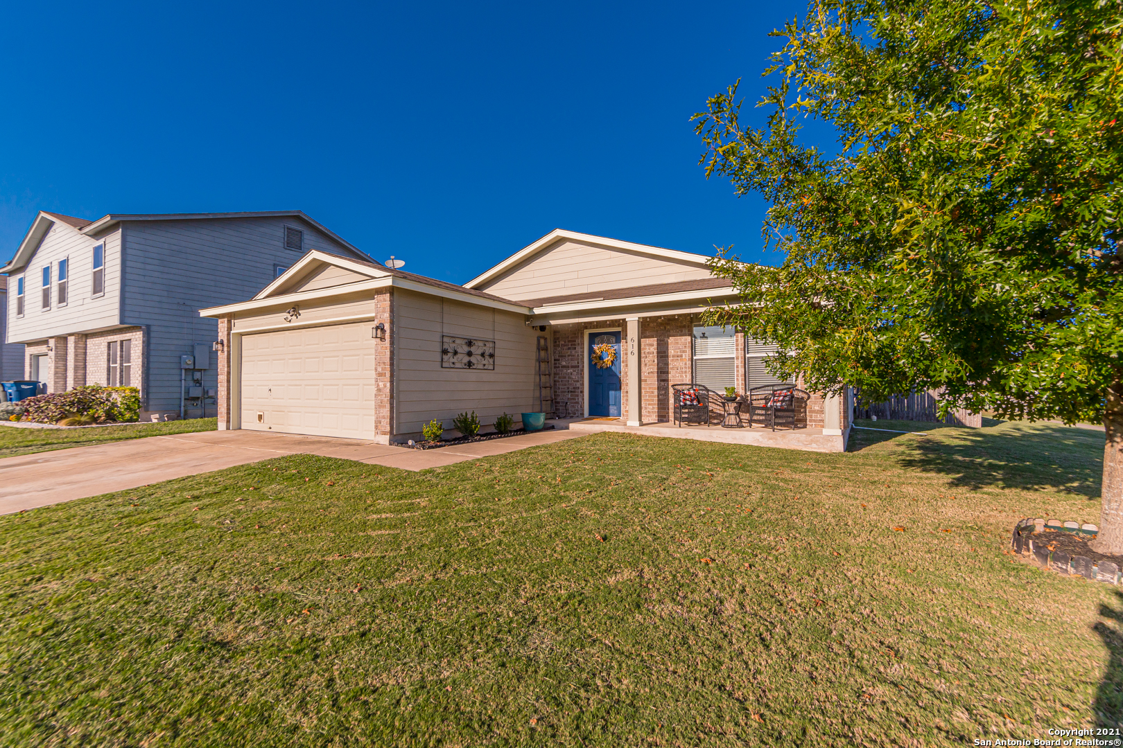 616 NW Crossing Drive New Braunfels TX 78130