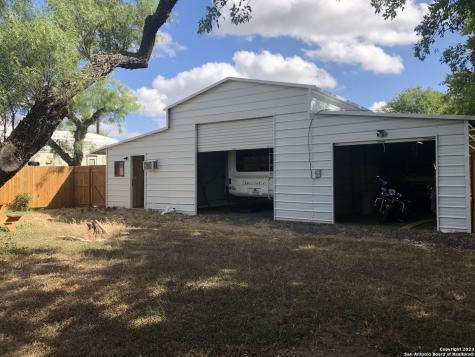 426 Paloma Drive Bandera TX 78003