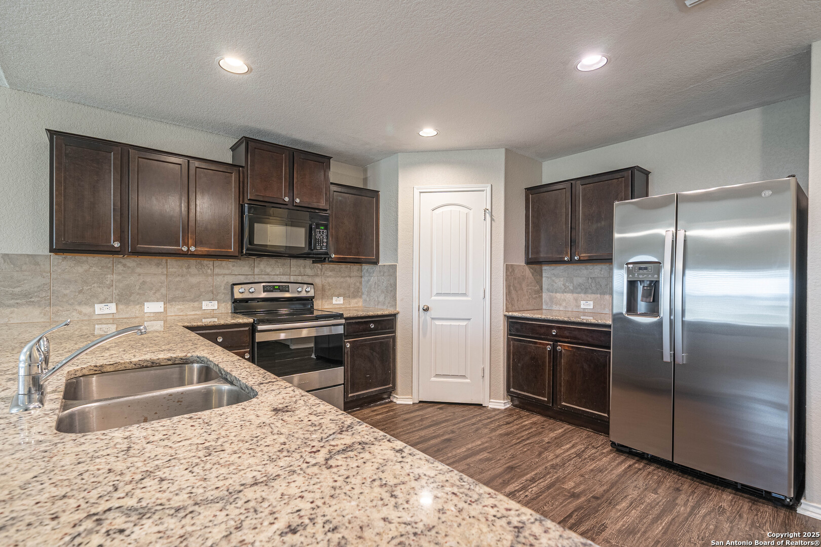 7350 Sky Blue San Antonio TX 78252