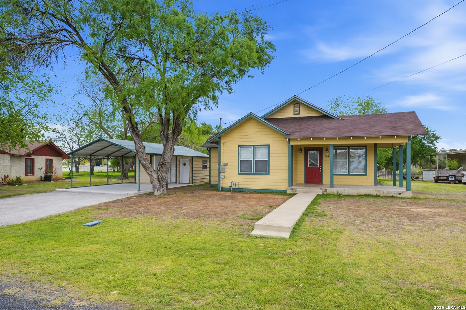 604 Schneider Poth TX 78147