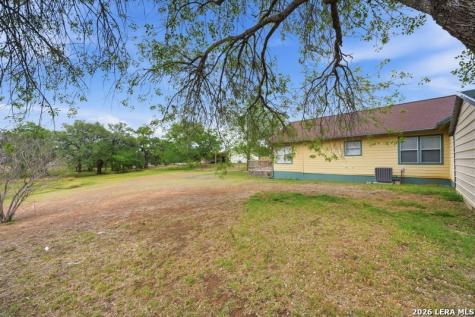 604 Schneider Poth TX 78147