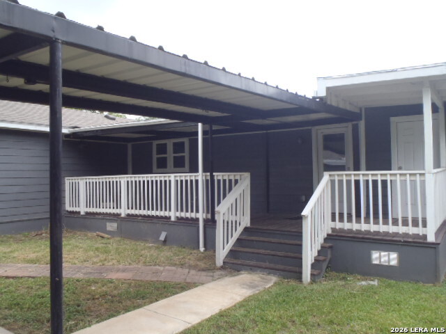 297 S Hackberry Avenue New Braunfels TX 78130