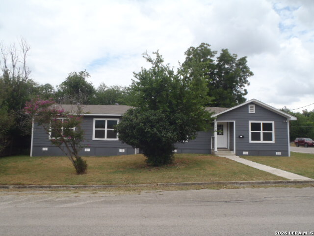 297 S Hackberry Avenue New Braunfels TX 78130