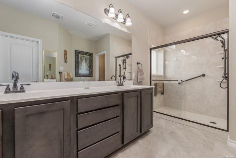 133 Grand View Floresville TX 78114