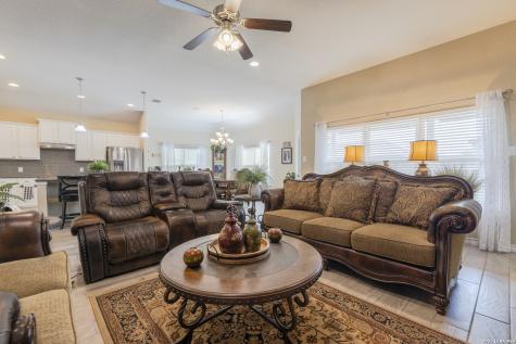 133 Grand View Floresville TX 78114