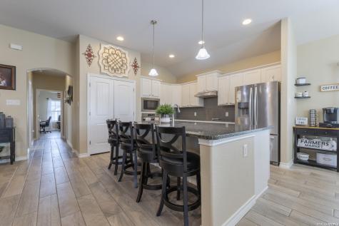 133 Grand View Floresville TX 78114