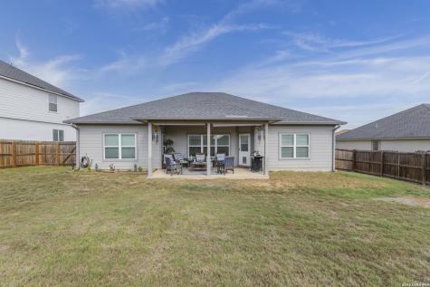 133 Grand View Floresville TX 78114