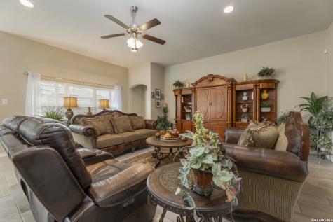 133 Grand View Floresville TX 78114