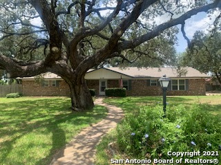 2106 Yosemite Street Pleasanton TX 78064