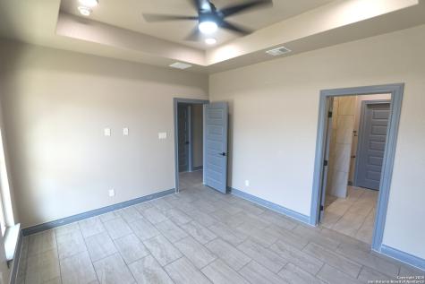1186 Us Highway 181 Floresville TX 78114