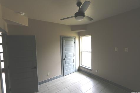 1186 Us Highway 181 Floresville TX 78114