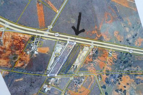1186 Us Highway 181 Floresville TX 78114