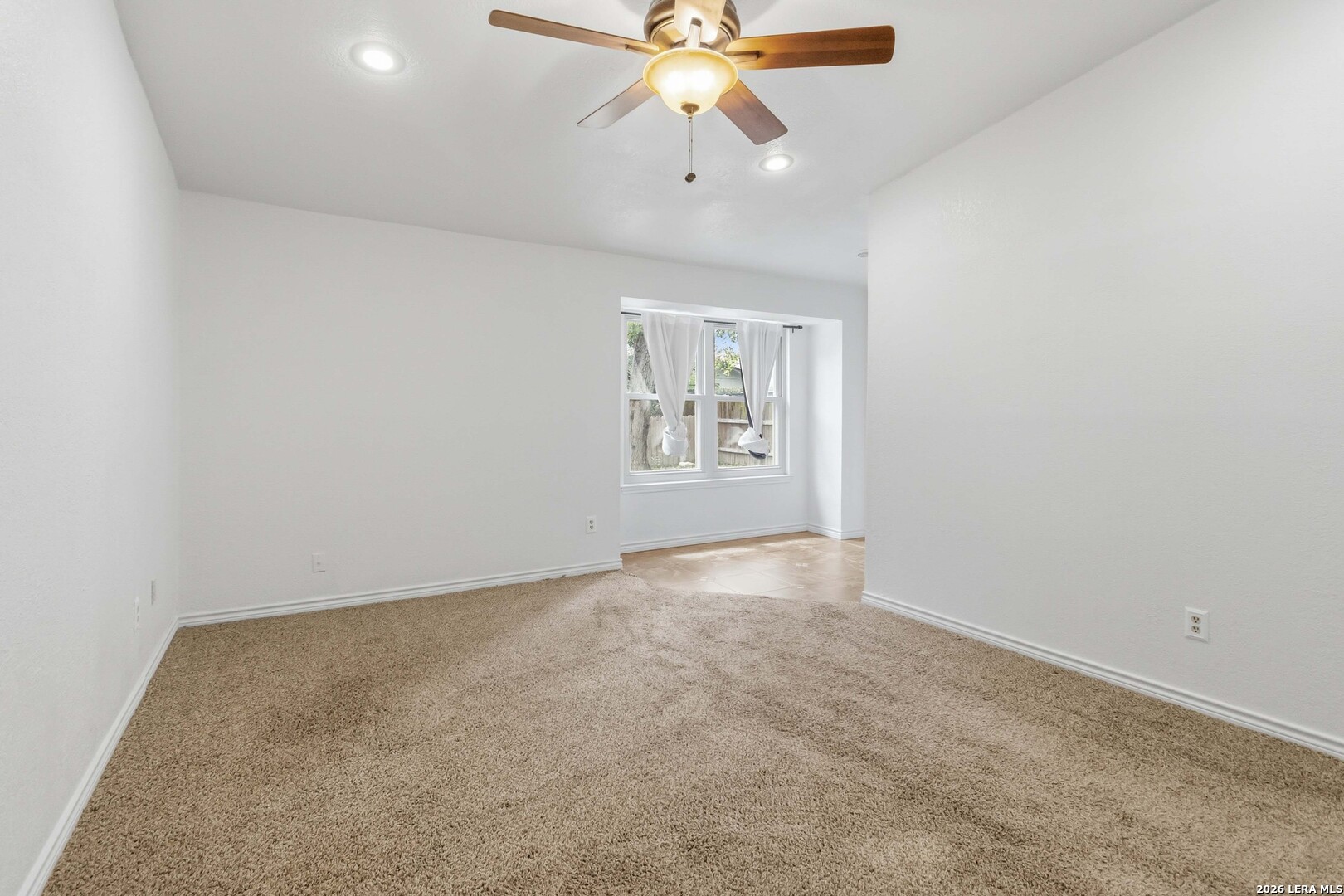 1718 Forest Spring Converse TX 78232