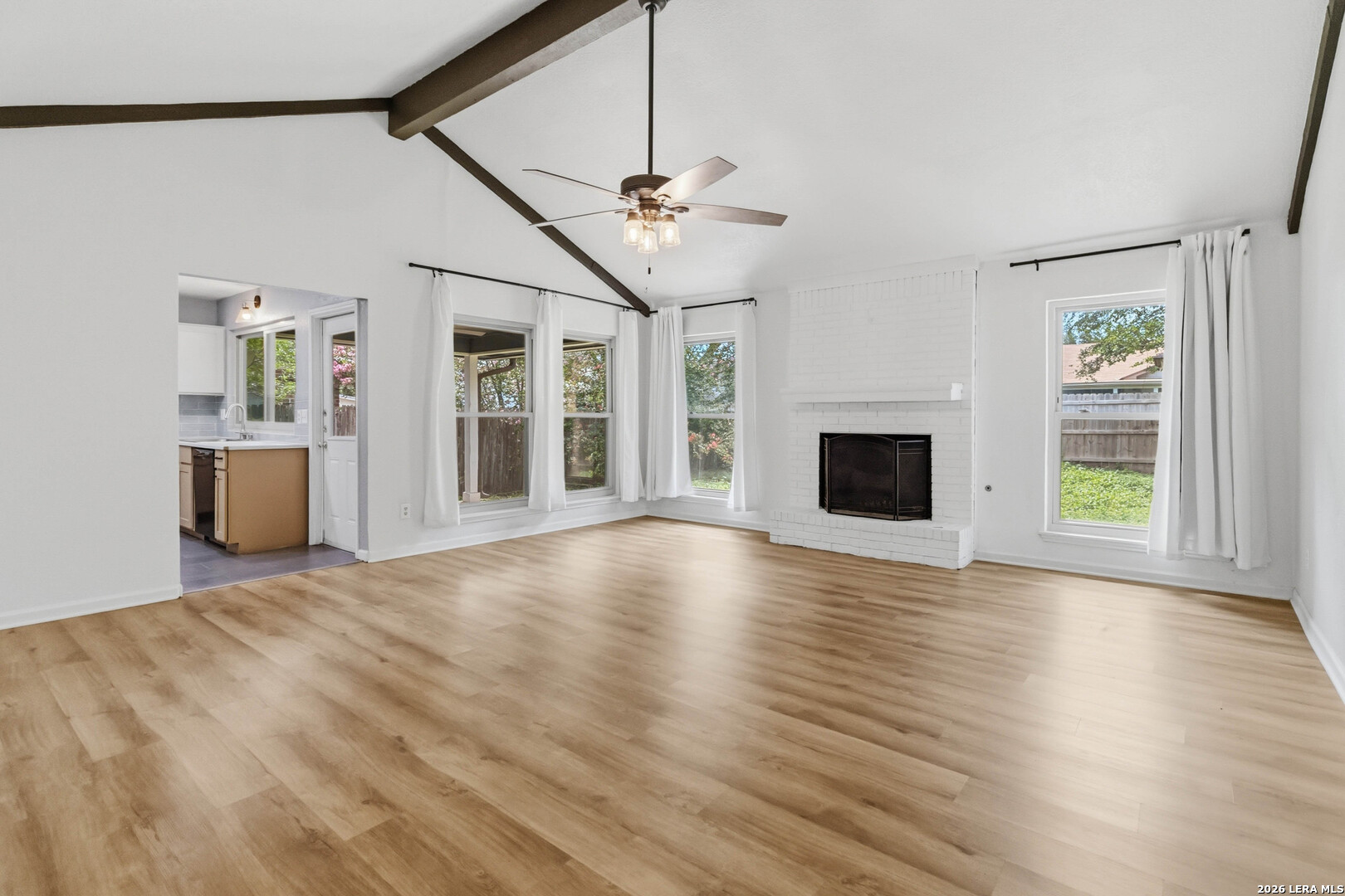 1718 Forest Spring Converse TX 78232
