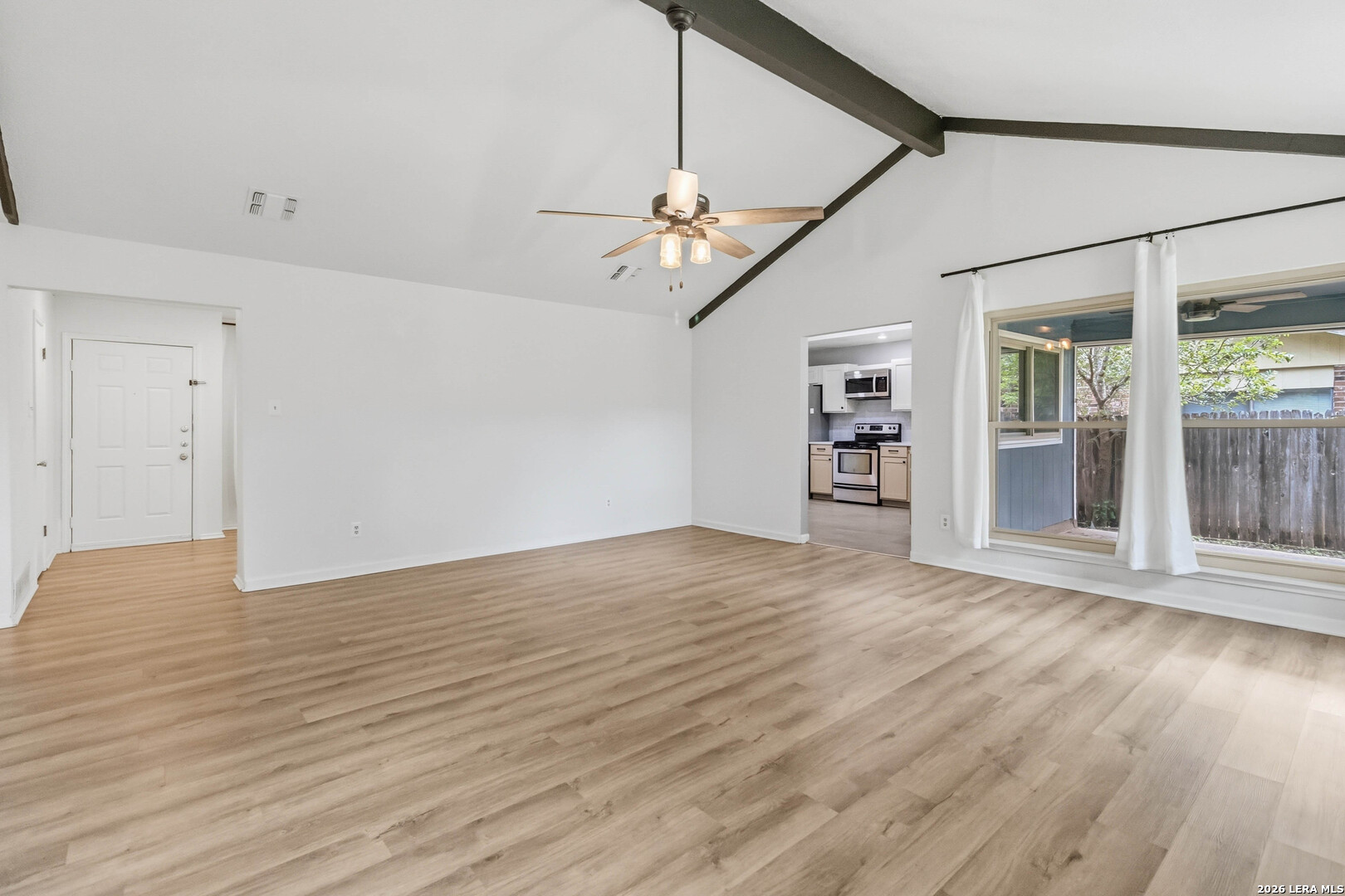 1718 Forest Spring Converse TX 78232