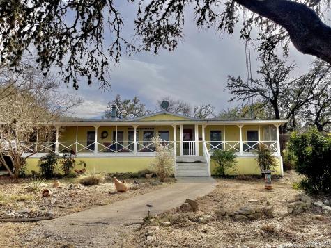 226 Outlaw Road Bandera TX 78003