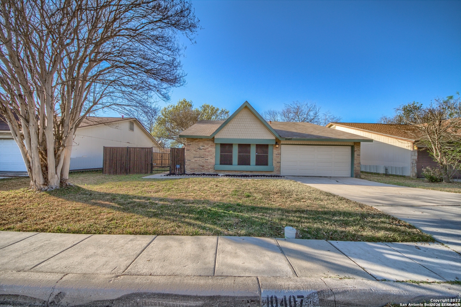 10407 Country Bluff San Antonio TX 78240