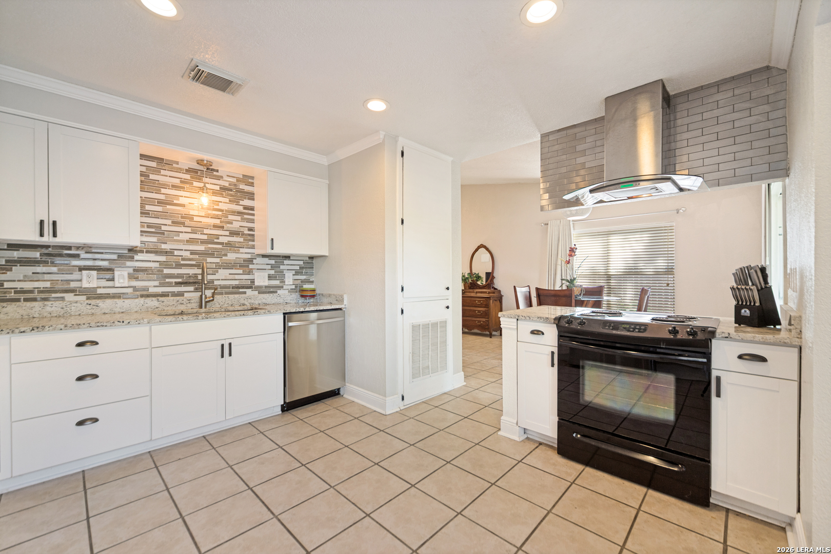 10407 Country Bluff San Antonio TX 78240