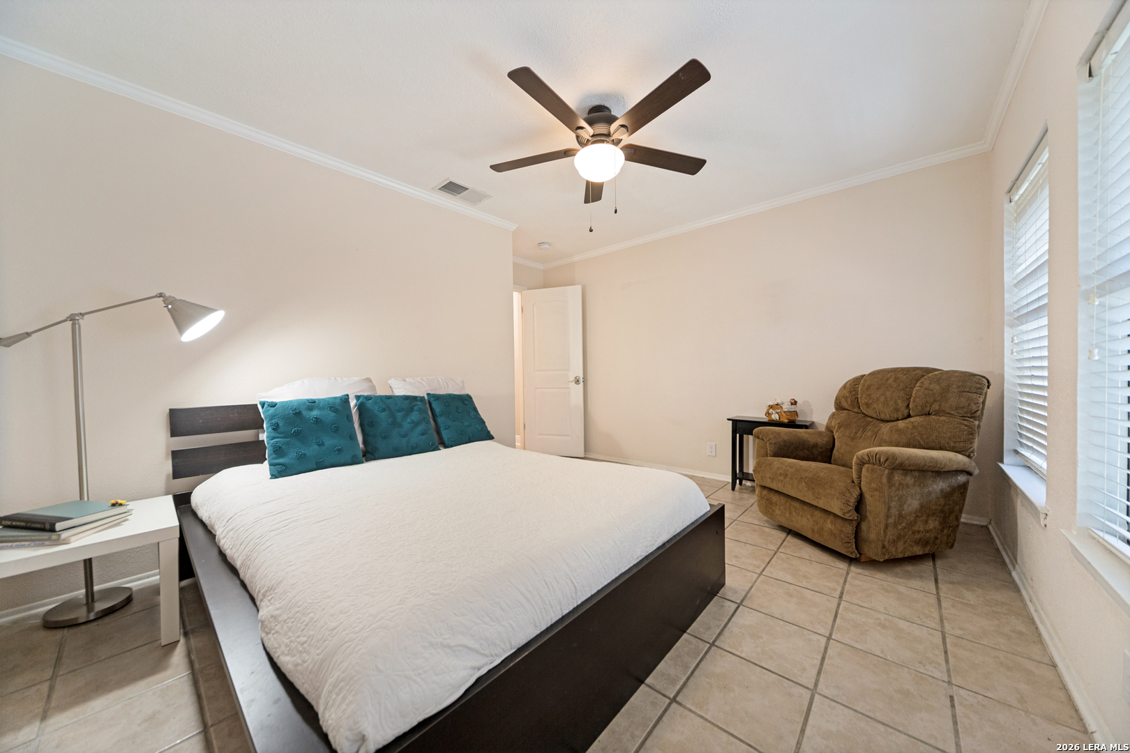 10407 Country Bluff San Antonio TX 78240