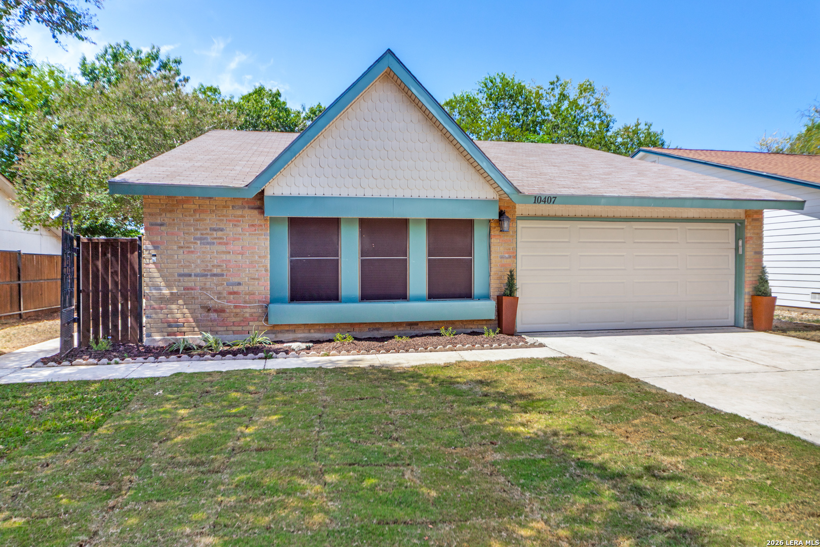 10407 Country Bluff San Antonio TX 78240