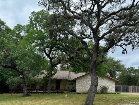 184 Settlers Lane Bandera TX 78003