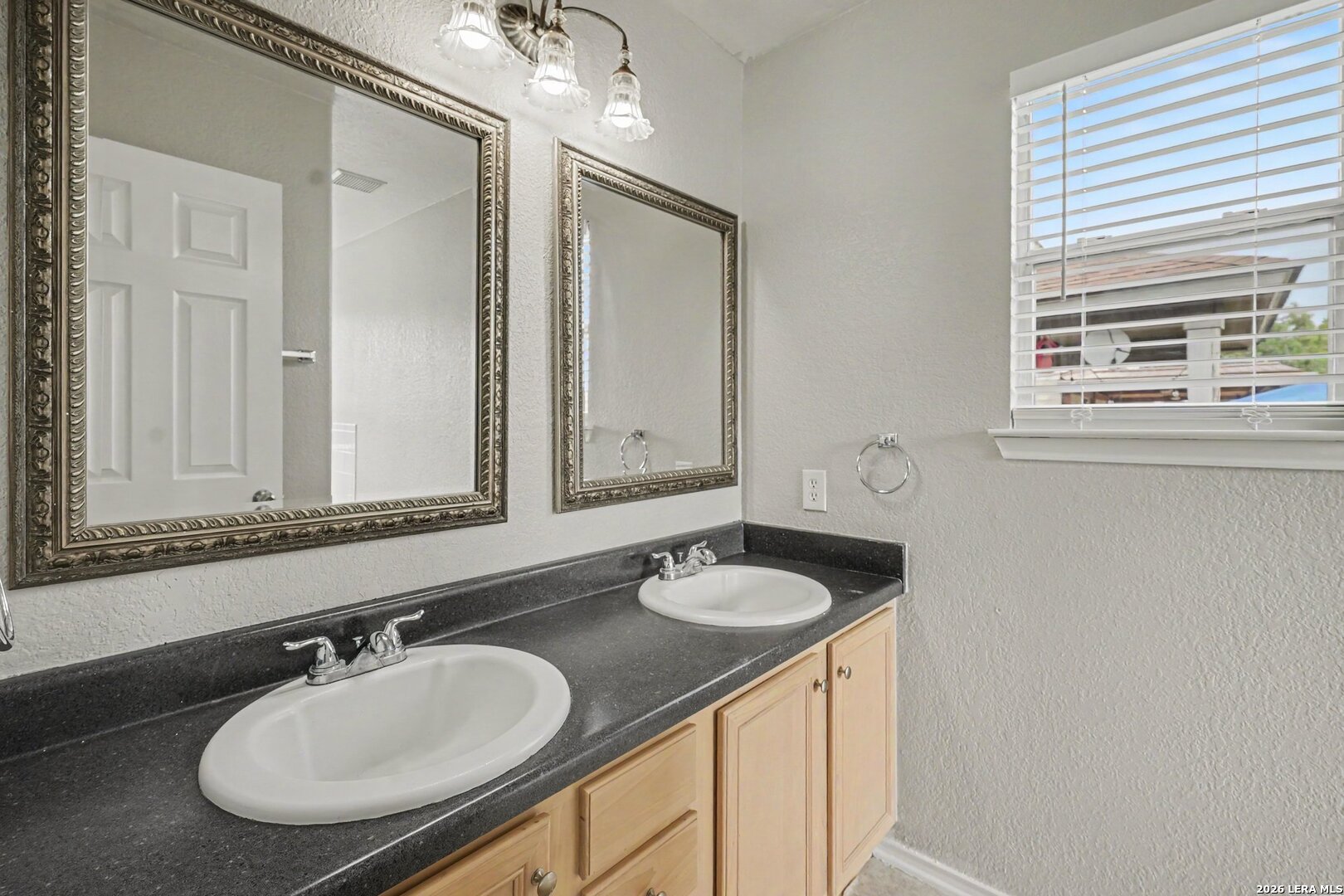 214 Roswell Canyon San Antonio TX 78245