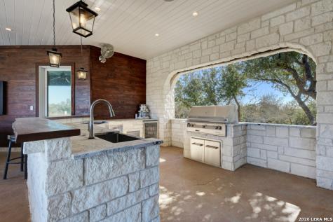 13944 Fm 32 Fischer (comal) TX 78623