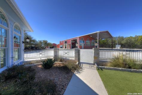 13944 Fm 32 Fischer (comal) TX 78623