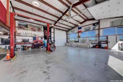 13944 Fm 32 Fischer (comal) TX 78623