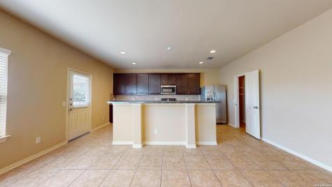 6814 Puente Fields Converse TX 78109