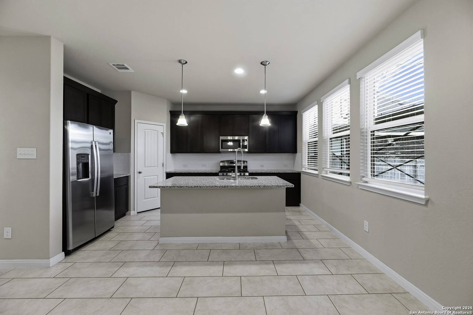 1522 Stony Island San Antonio TX 78245