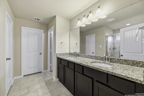 1522 Stony Island San Antonio TX 78245