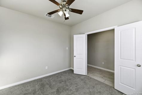 1522 Stony Island San Antonio TX 78245
