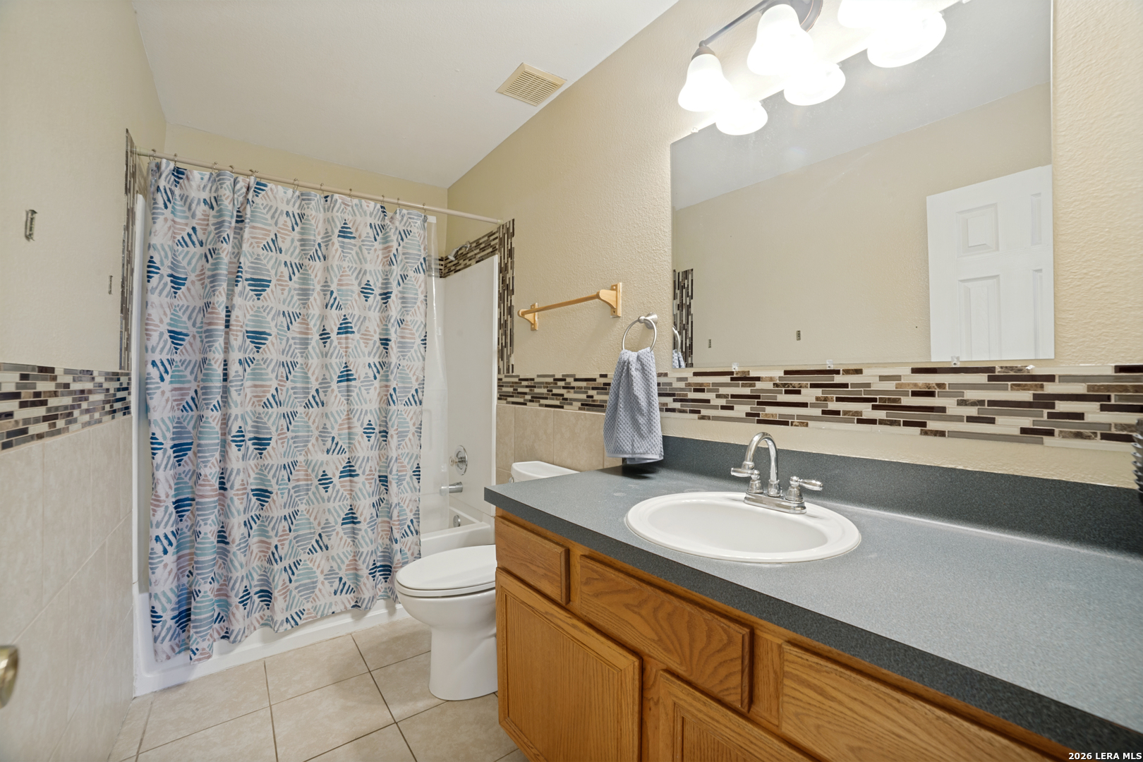 471 County Road 467 Hondo TX 78861