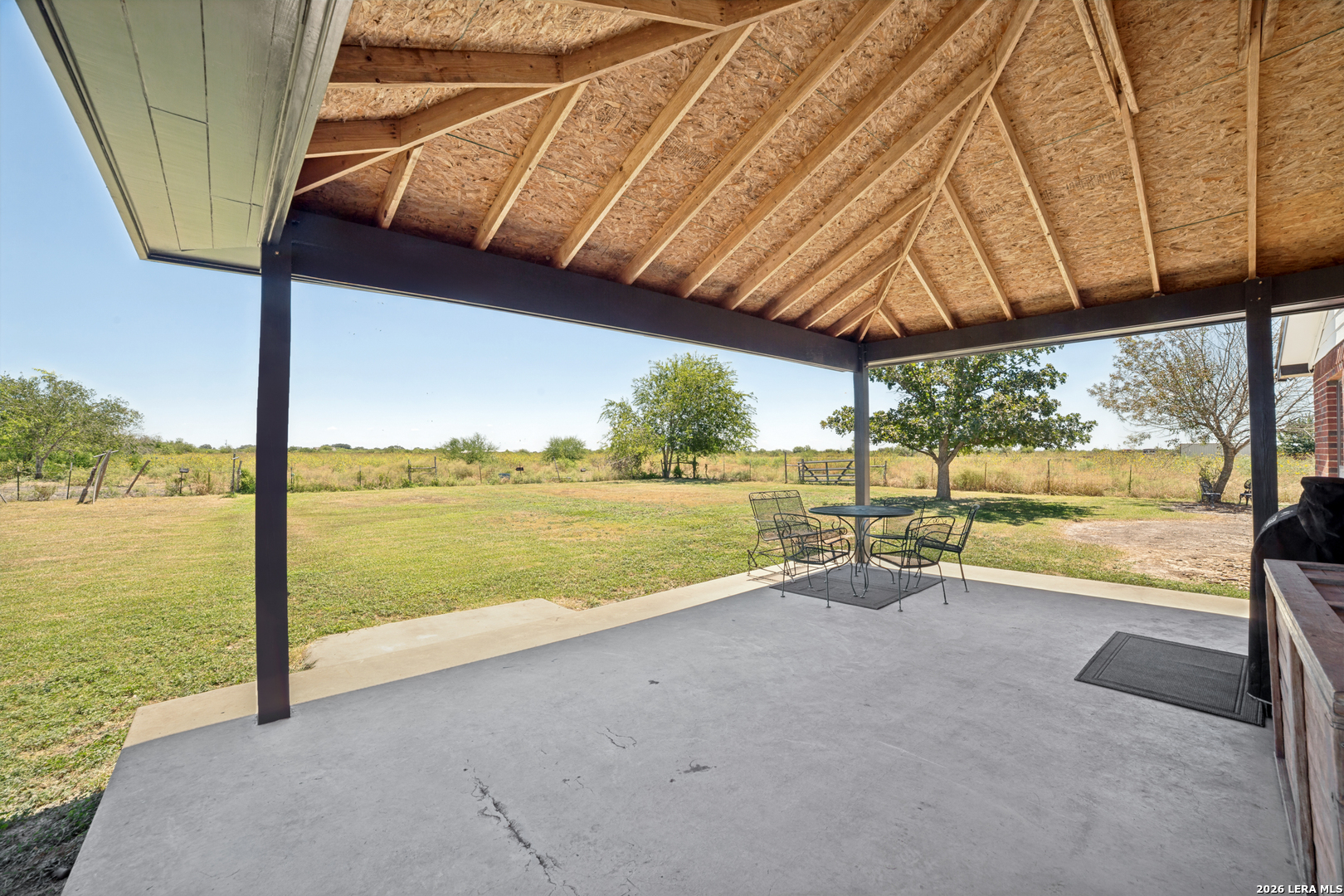 471 County Road 467 Hondo TX 78861