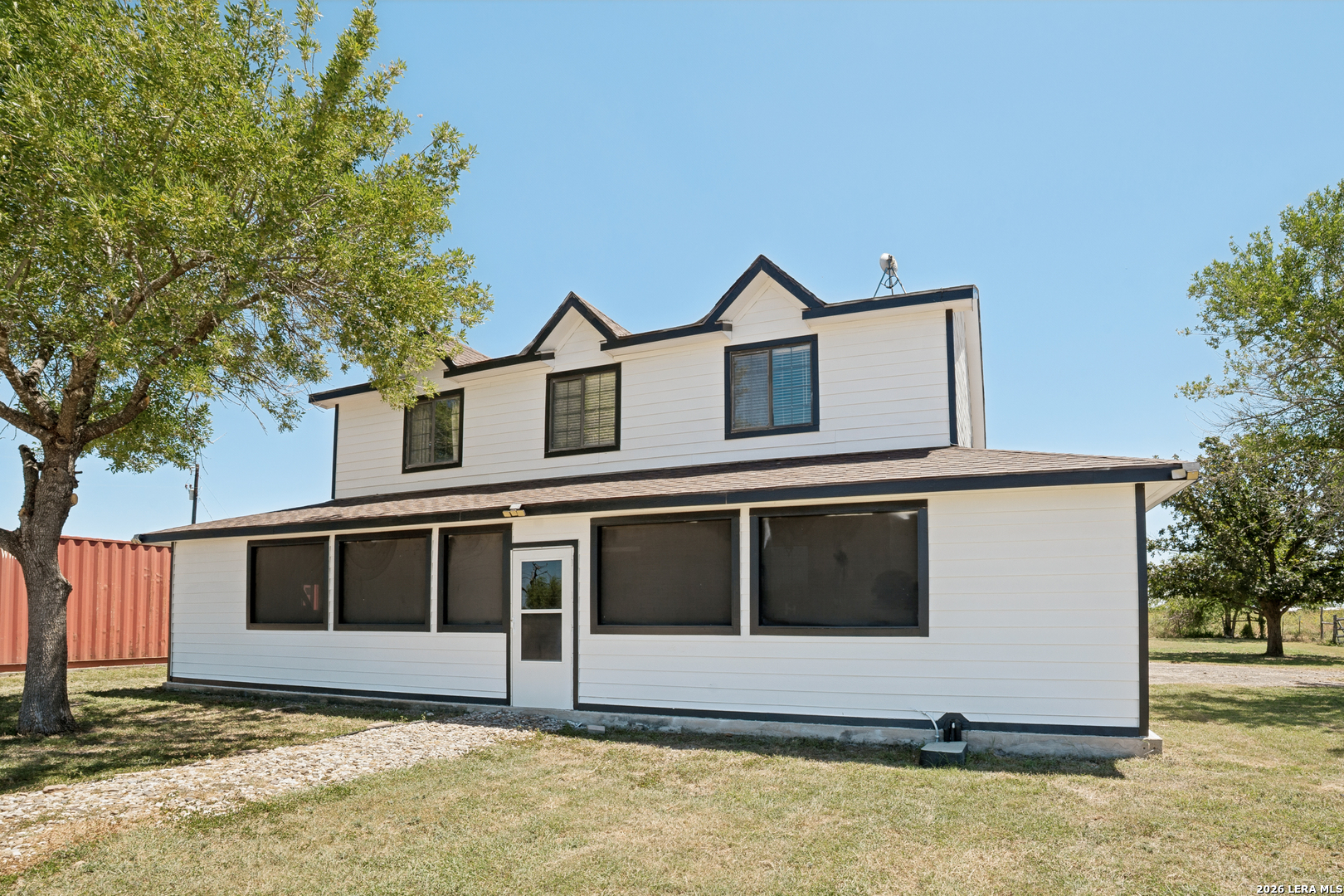 471 County Road 467 Hondo TX 78861