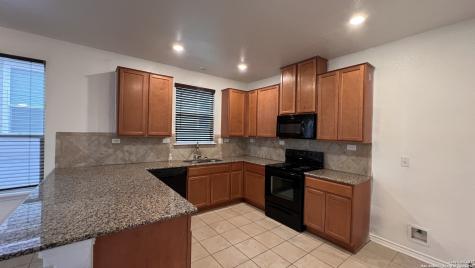 2027 Ares Cove San Antonio TX 78245