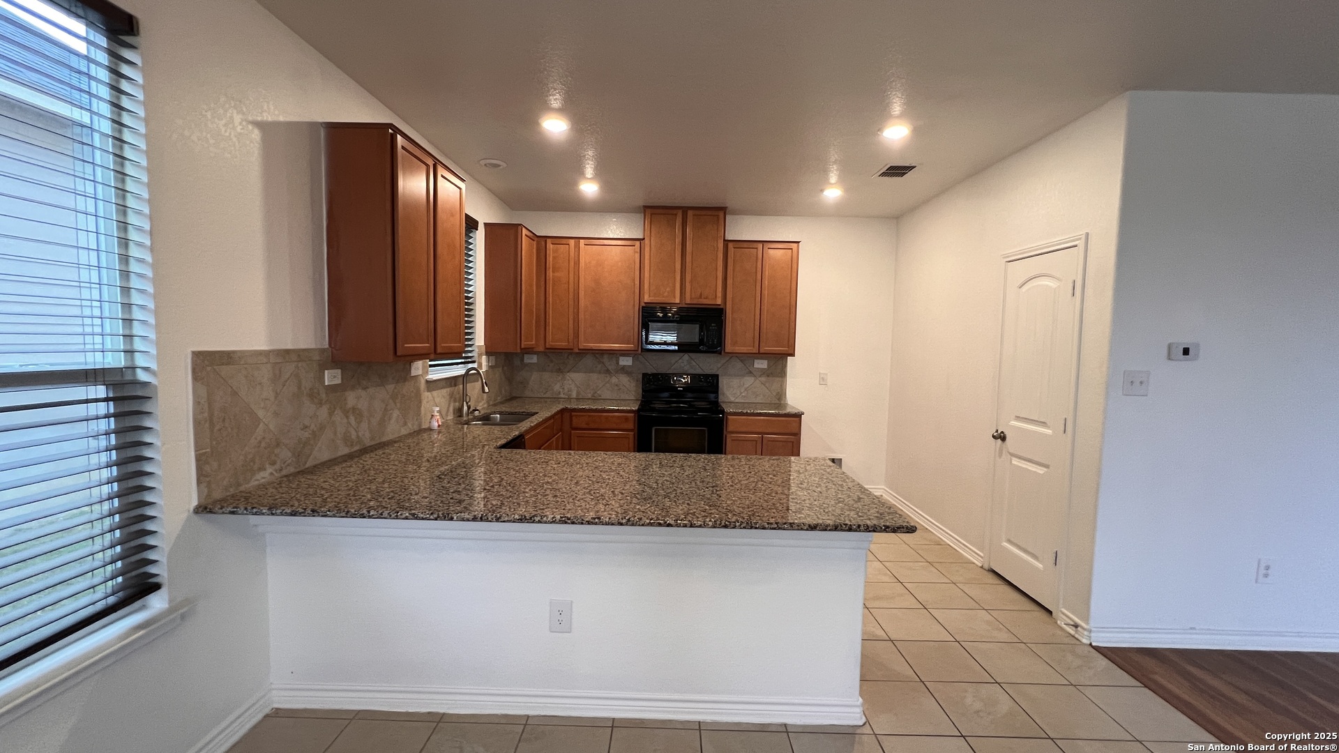 2027 Ares Cove San Antonio TX 78245