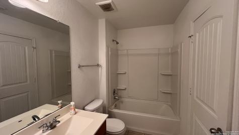 2027 Ares Cove San Antonio TX 78245